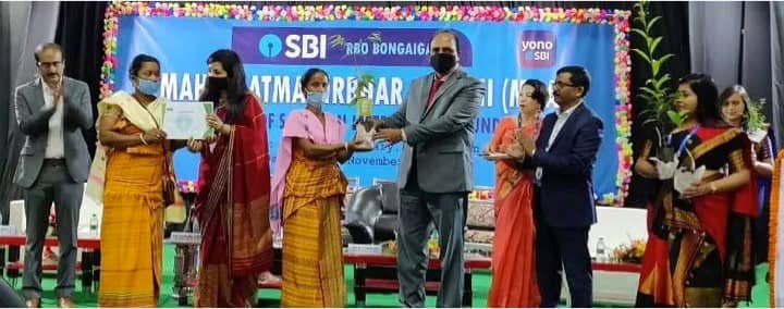 SBI distributes sanction letters to 300 dairy farmers in Bongaigaon Assam