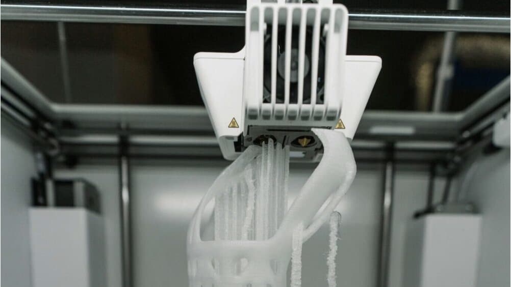 Spoiled Dairy Becomes 3D Printing Plastic