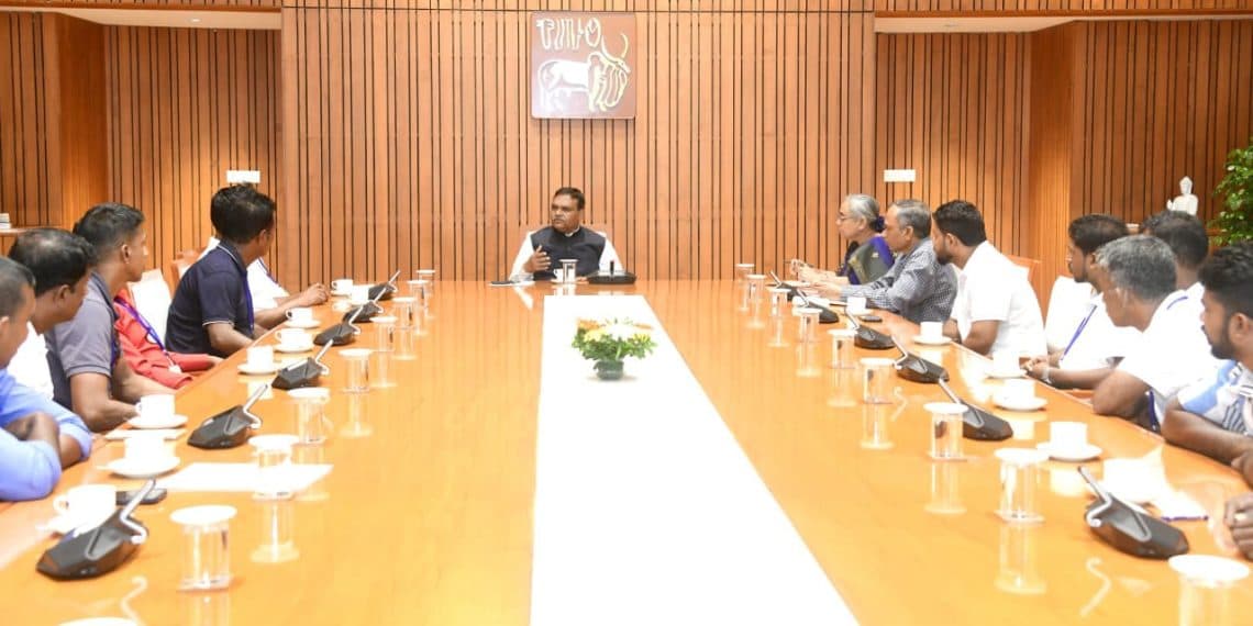 NDDB Shares India’s Dairy Co-op Model With Sri Lanka