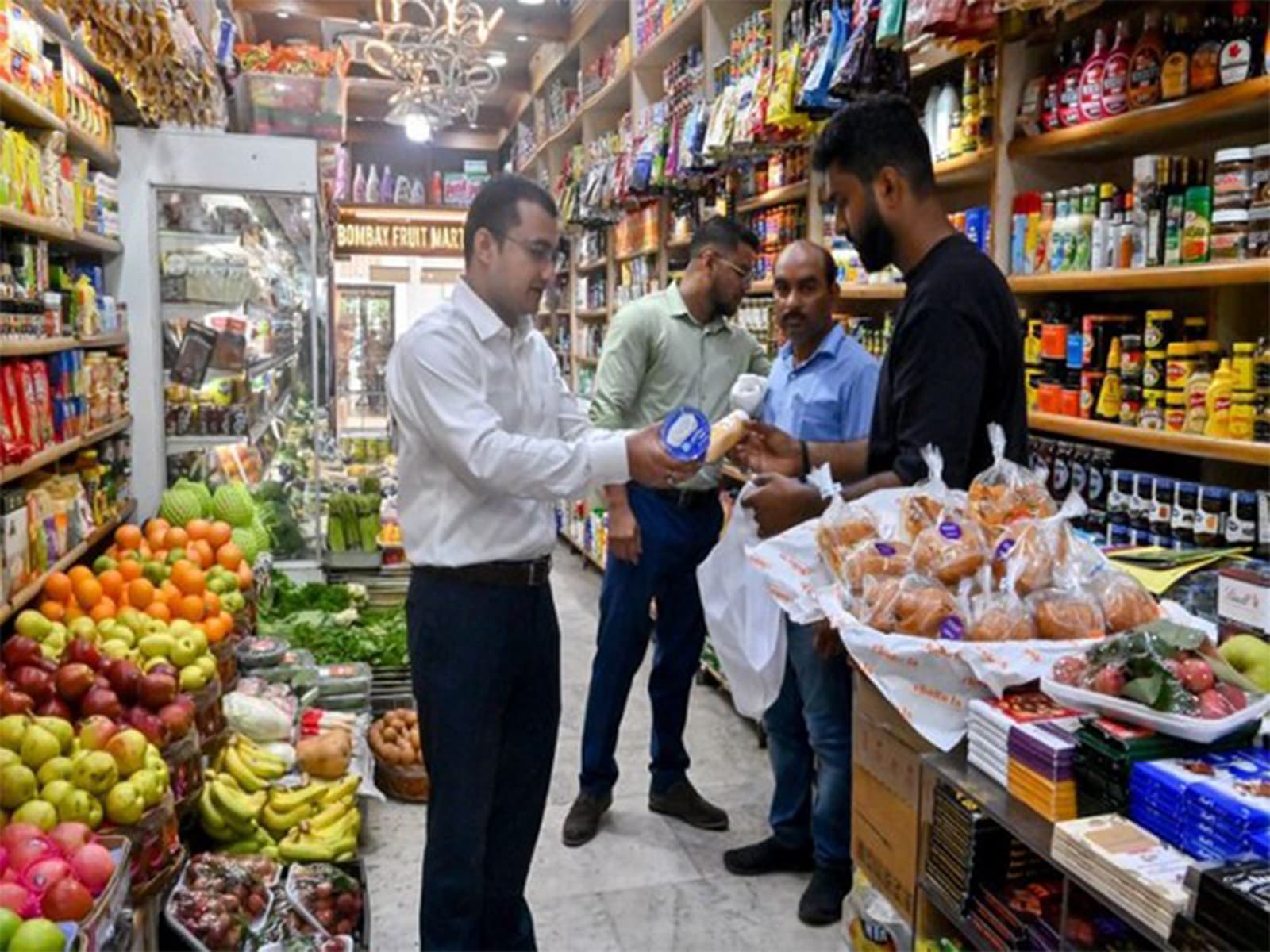 India Inflation Seen at 4.88% in August