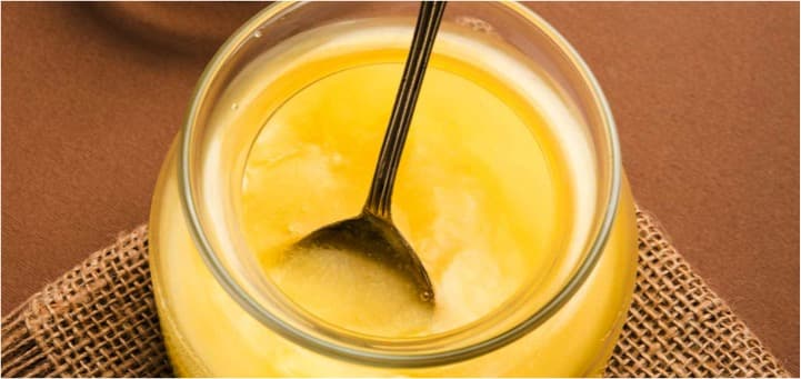The golden benefits of adding ghee to your daily glass of milk