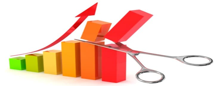 Milk price cuts could halve dairy farm incomes in 2023