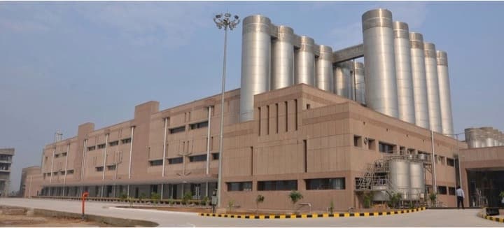 Banas Dairy registers new milk procurement record