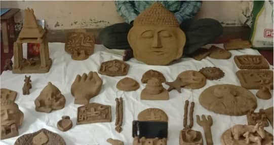 Cow dung products by rural Chhattisgarh women selling online now