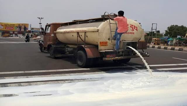 Maharashtra farmers seek Rs 10/liter as milk subsidy