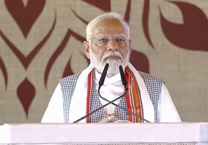 PM Modi addresses Kisan Samman Sammelan in Varanasi, Uttar Pradesh
