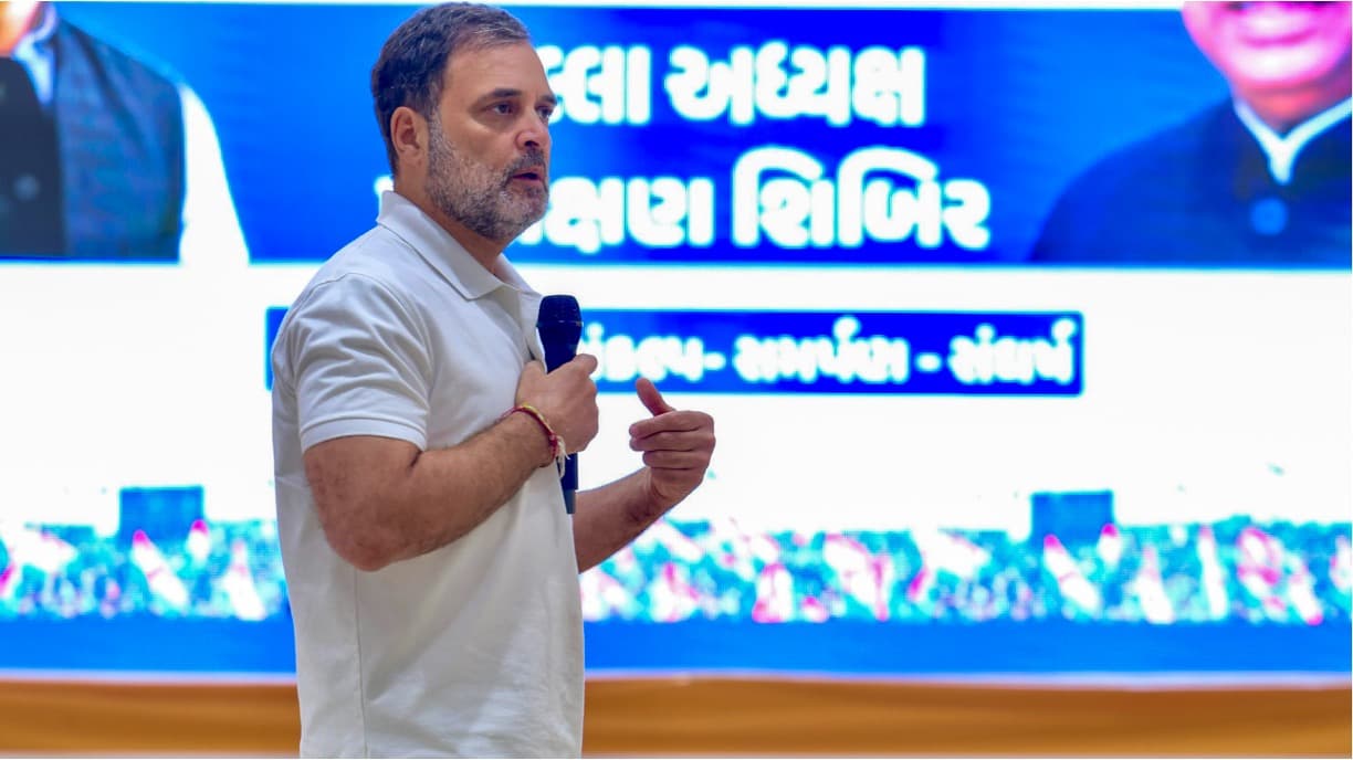 Will stand with you says Rahul to Gujarat dairy farmers