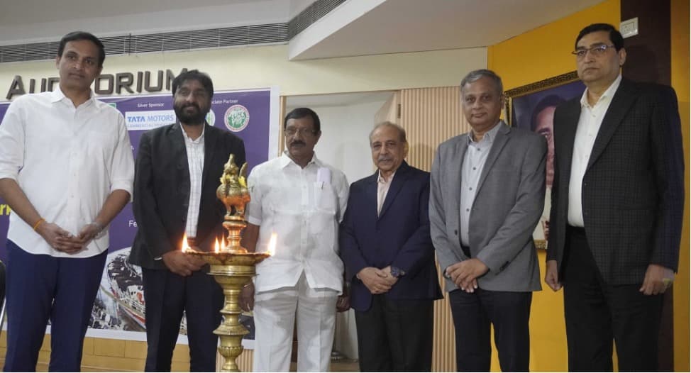 Telangana Dairy Cooperative to Boost Milk Procurement to 6 Lakh LPD