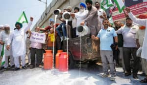 Punjab Dairy Farmers Protest Over Fake Dairy Products
