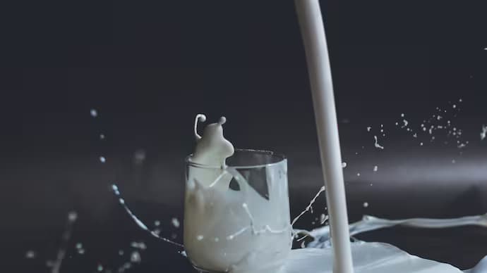 Maharashtra Fake Milk Racket Sparks Food Safety Alarm