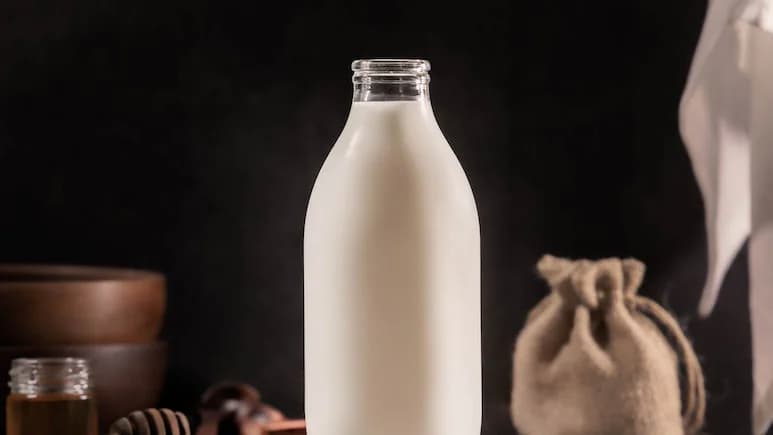 Mumbai FDA Destroys 4,710 Litres of Milk