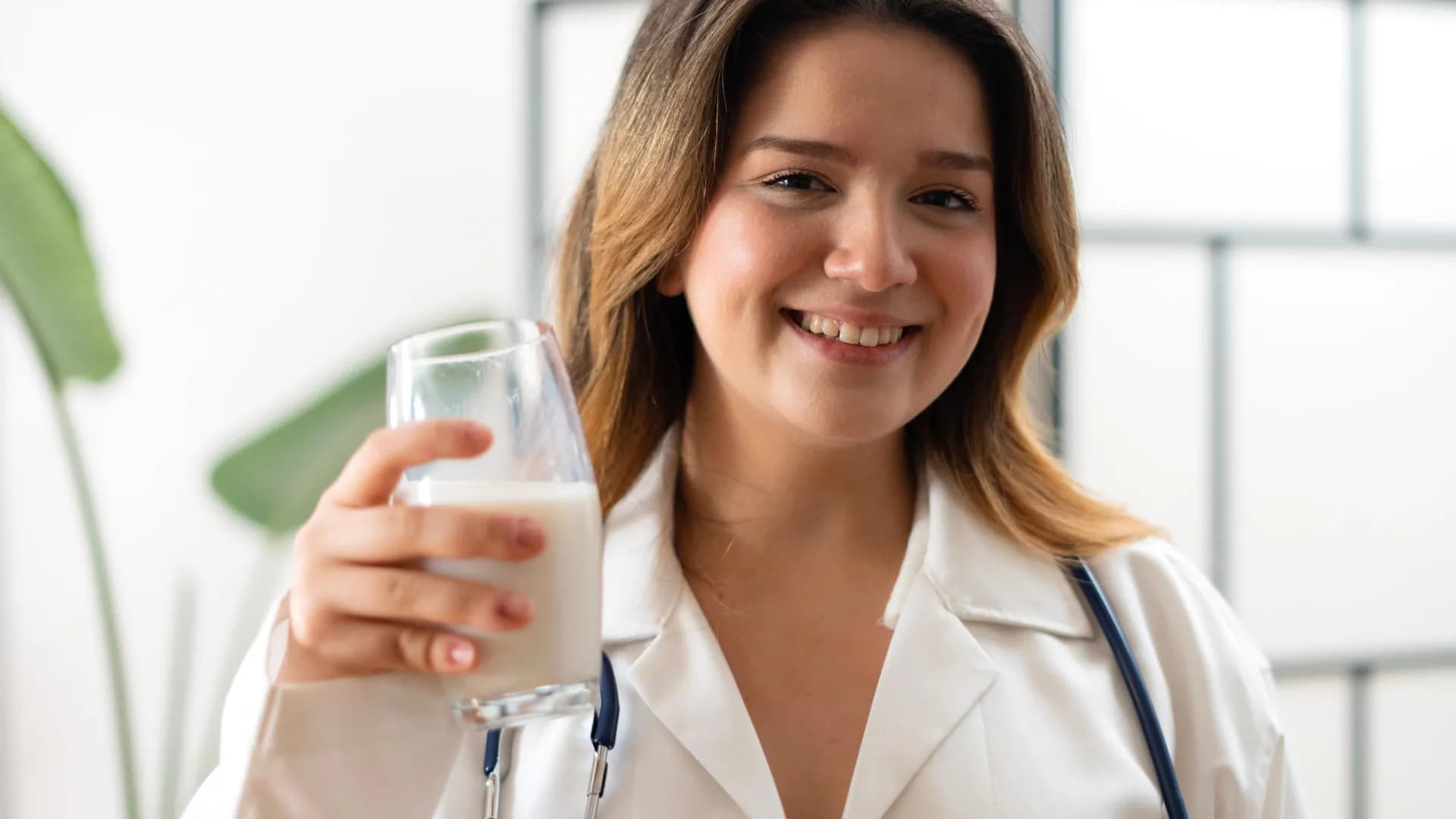 Dairy Research: Full-Fat Milk Challenges Low-Fat Advice