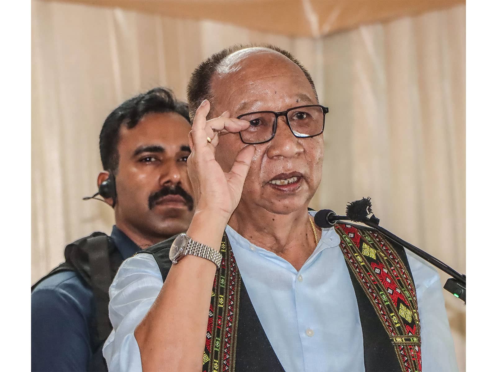 Manipur Distributes 31 Pregnant Heifers to SC Farmers
