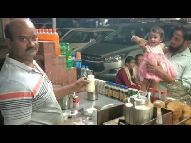 Bihar Tea Stall’s 35-Year Free Milk Tradition