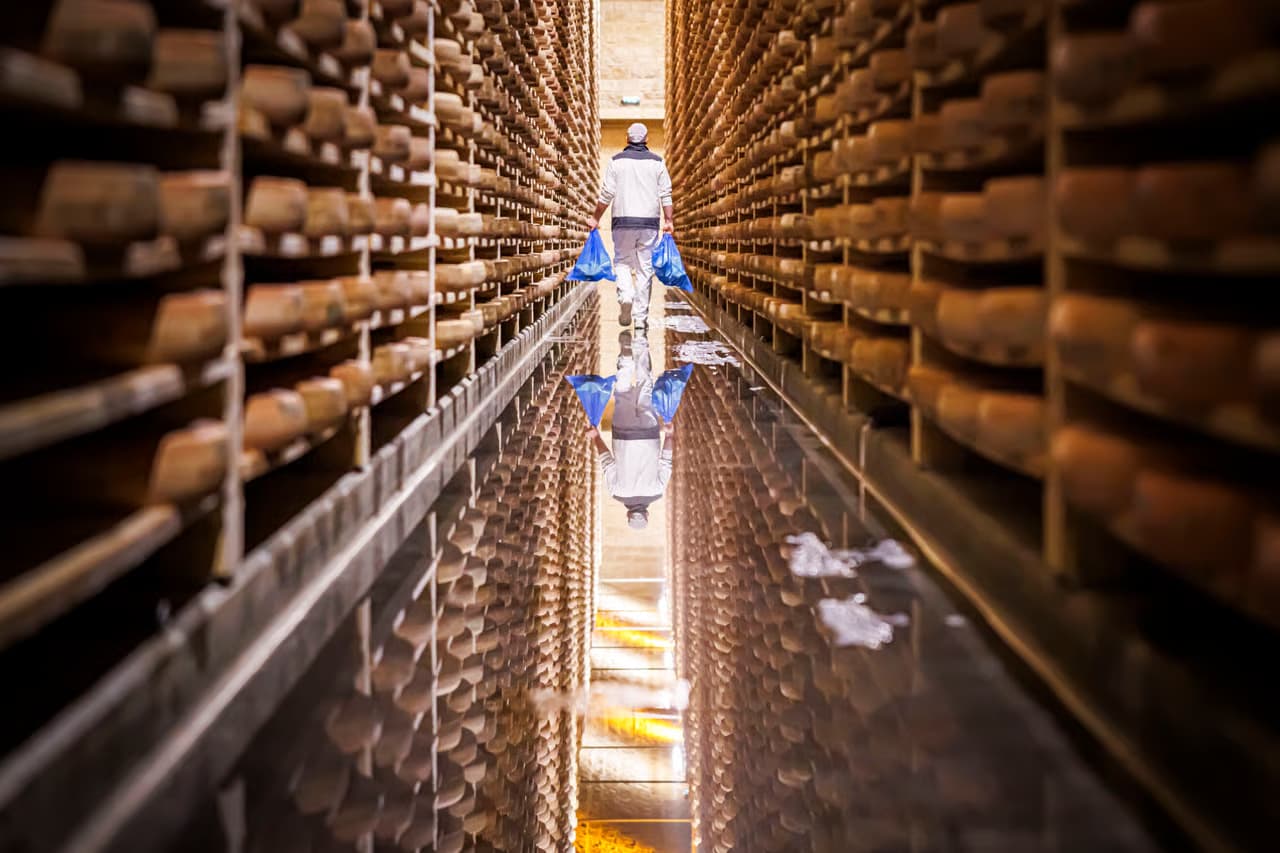 Europe's Cheese Industry Faces Weather and Supply Chain Challenges in France and Italy