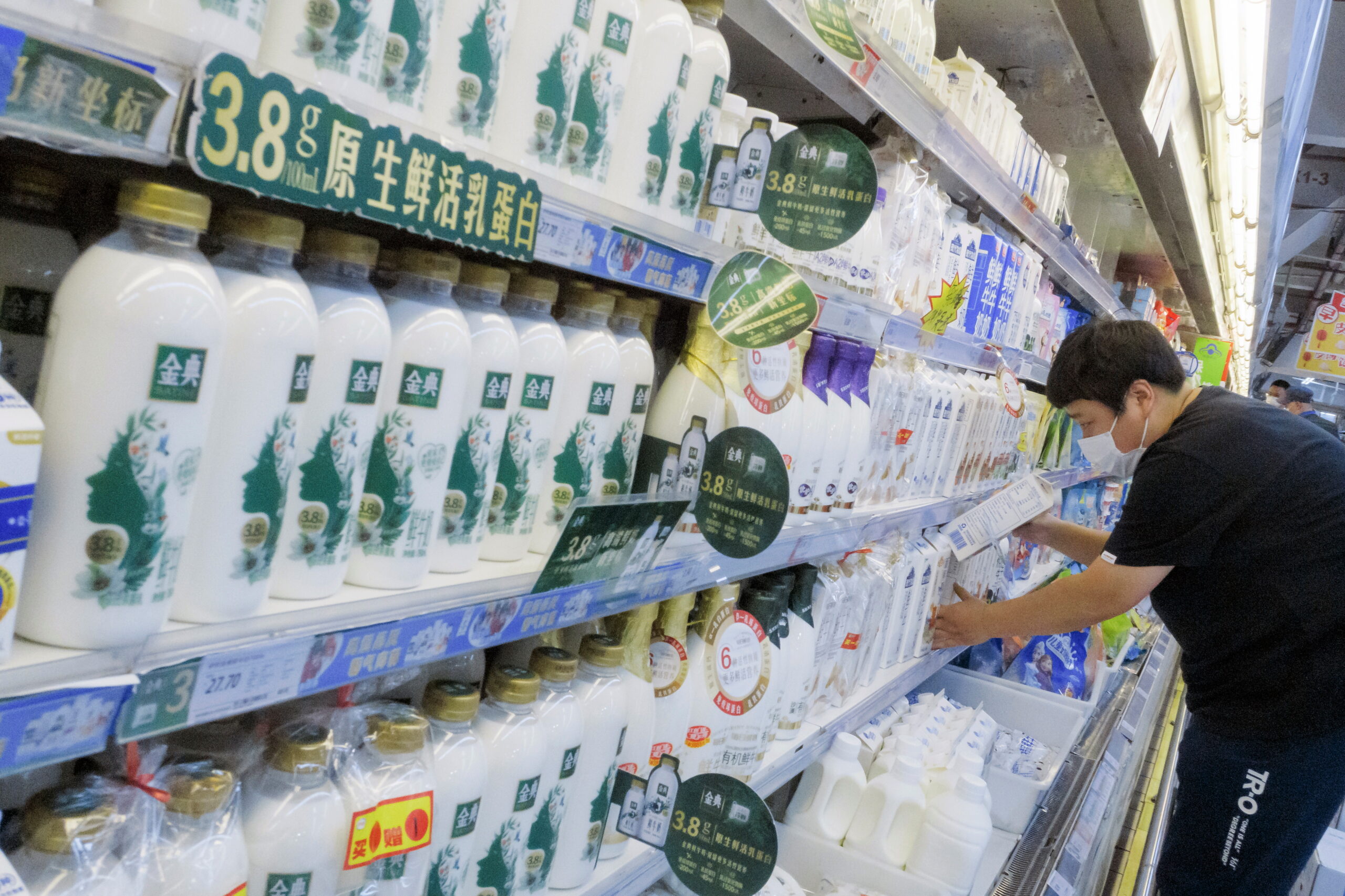 China’s continued absence from dairy market weighs on milk prices - Dairy News 7X7